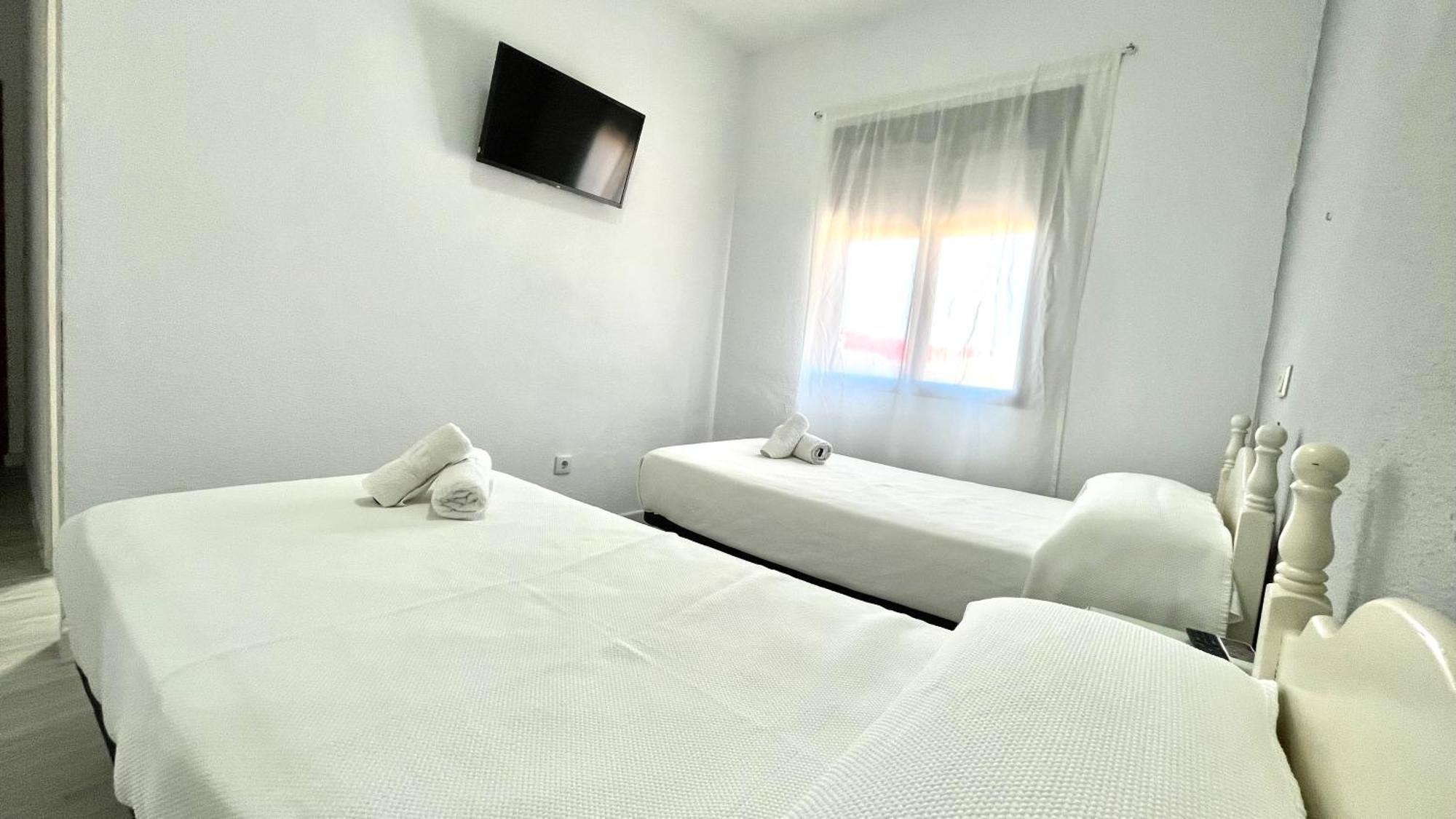 Hostal Carlos III Aldea Quintana Kültér fotó